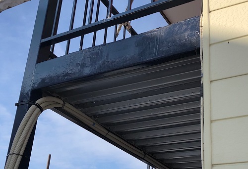 鉄骨リフォーム現調。アパートの鉄骨部分腐れ