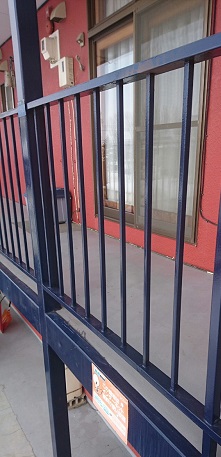 アパートの鉄骨階段周り修繕工事②　仕上げ