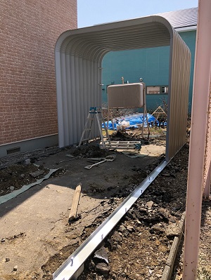 雪害被害で車庫がつぶれて倒れそうなやつを致しました