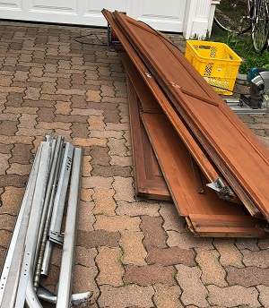 石狩市樽川　既存木製～輸入電動スチールドアに変更です。お洒落です