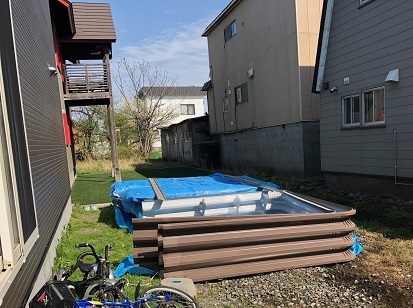 凍上でカスケードガレージが曲がってきたので基礎作り