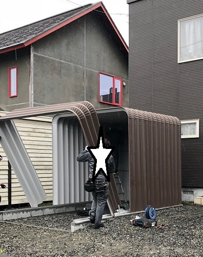 凍上でカスケードガレージが曲がってきたので基礎作り