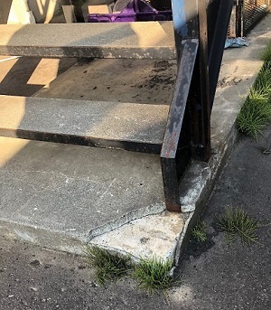 石狩市,某アパートの鉄骨階段リフォーム工事