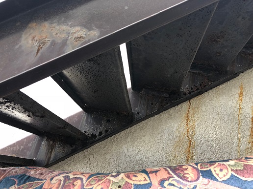 江別市で一般住宅２Fまでの鉄骨造外部階段の補強工事