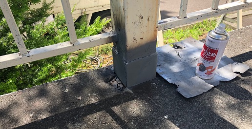 恵庭市でアパートの外部鉄骨階段の補強工事と目隠し工事