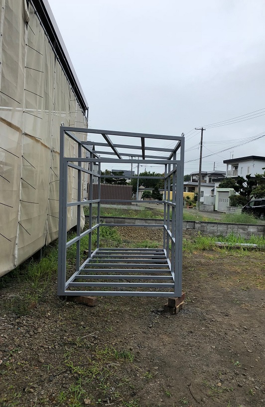 南区オーダー物置《鉄骨造》骨組み