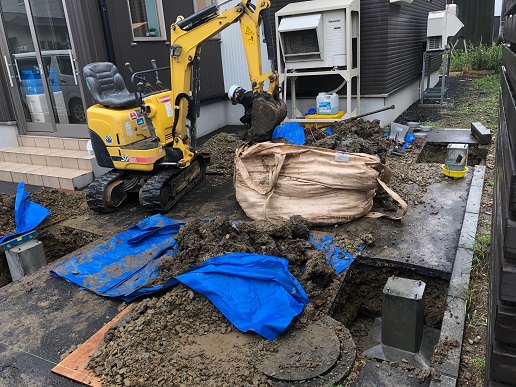 盆明けの仕事始めはカーポートジグイ工事３連発です