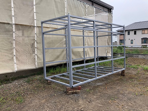 南区オーダー物置《鉄骨造》骨組み