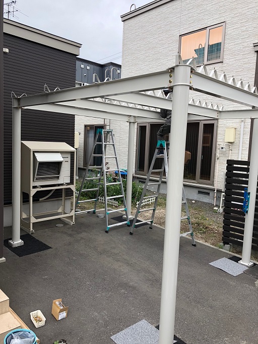 中川製作所　鉄骨カーポート２件分です《アーバングレー》