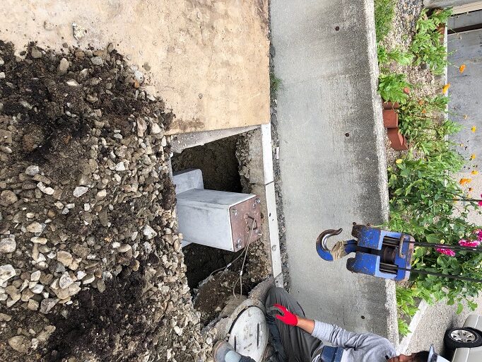 中川製作所　鉄骨カーポート２件分です《アーバングレー》