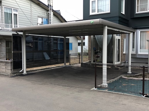 中川製作所　鉄骨カーポート２件分です《アーバングレー》