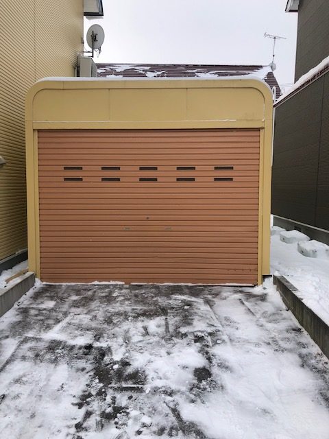 恵庭市でカスケードガレージのかさ上げ（前面パネルロング化）