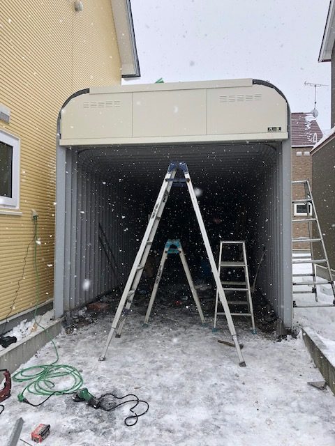 恵庭市でカスケードガレージのかさ上げ（前面パネルロング化）