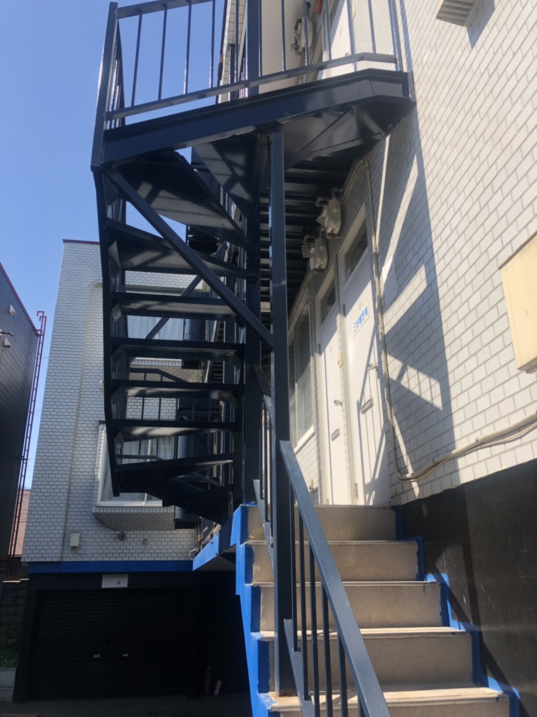 老朽化による強度不安解消のための鉄骨階段修理