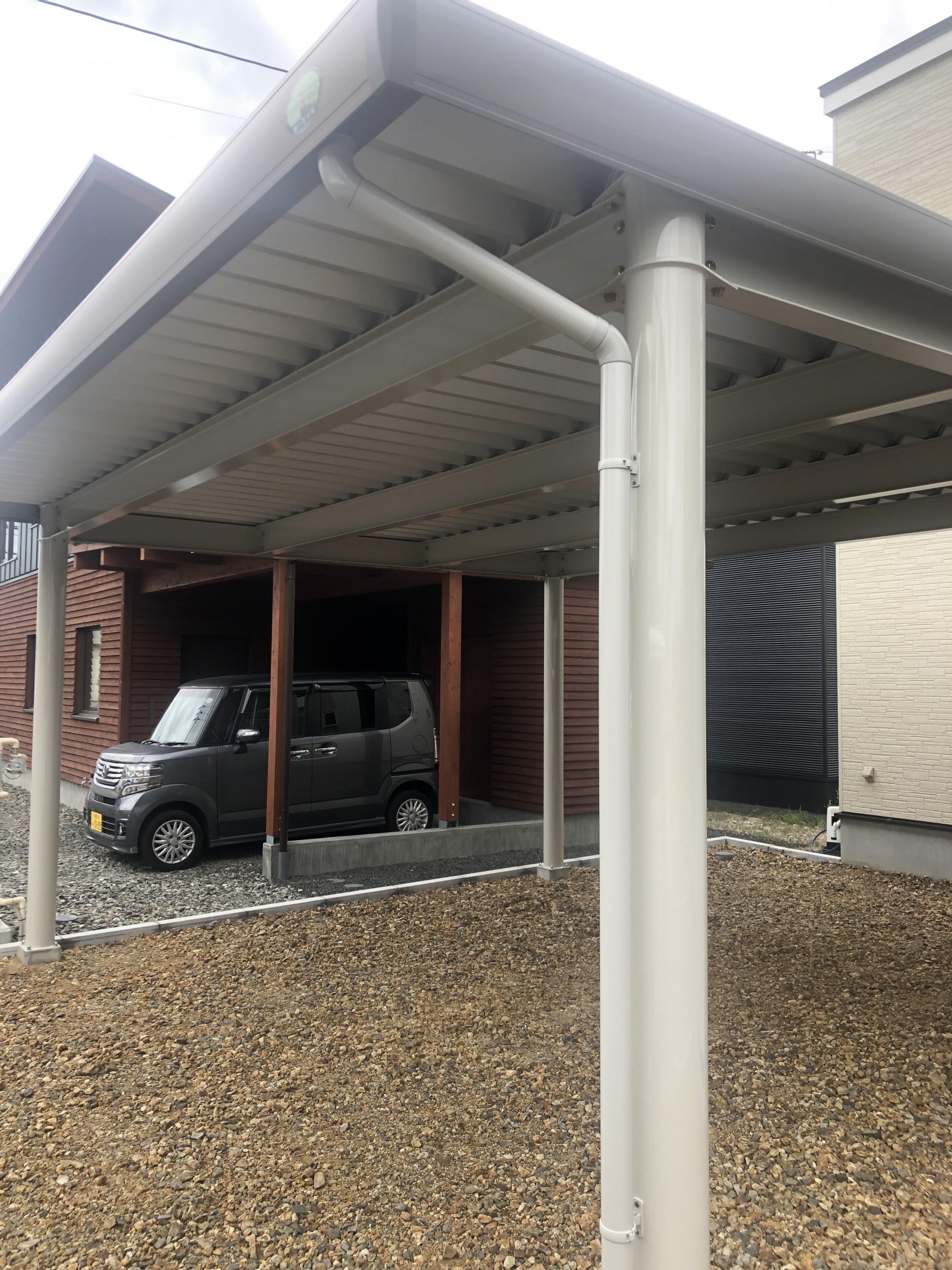 中川製作所NS2000二台用スチールカーポート設置工事を行いました
