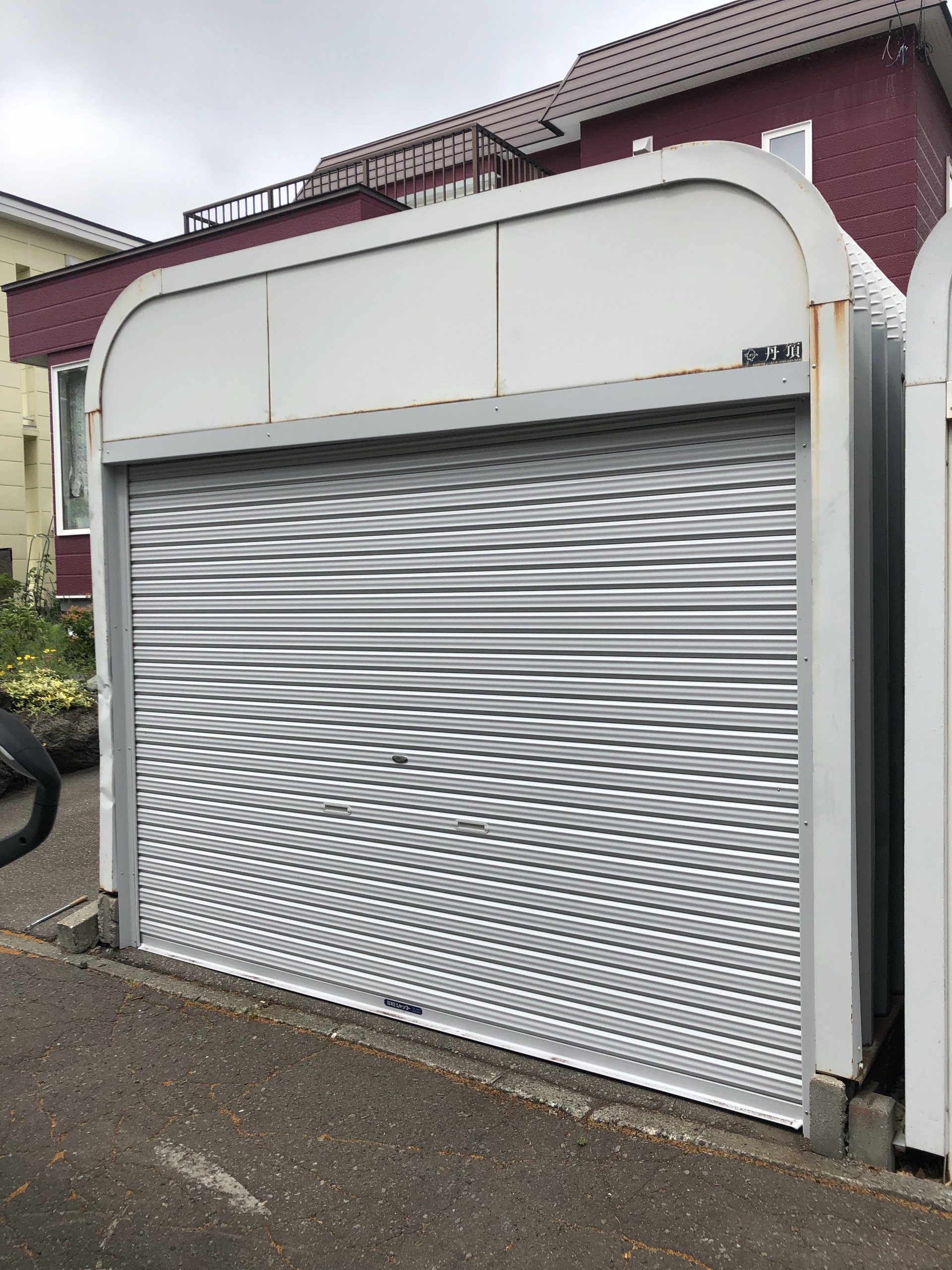 江別市k様 カスケードガレージの手動バランスシャッター交換工事