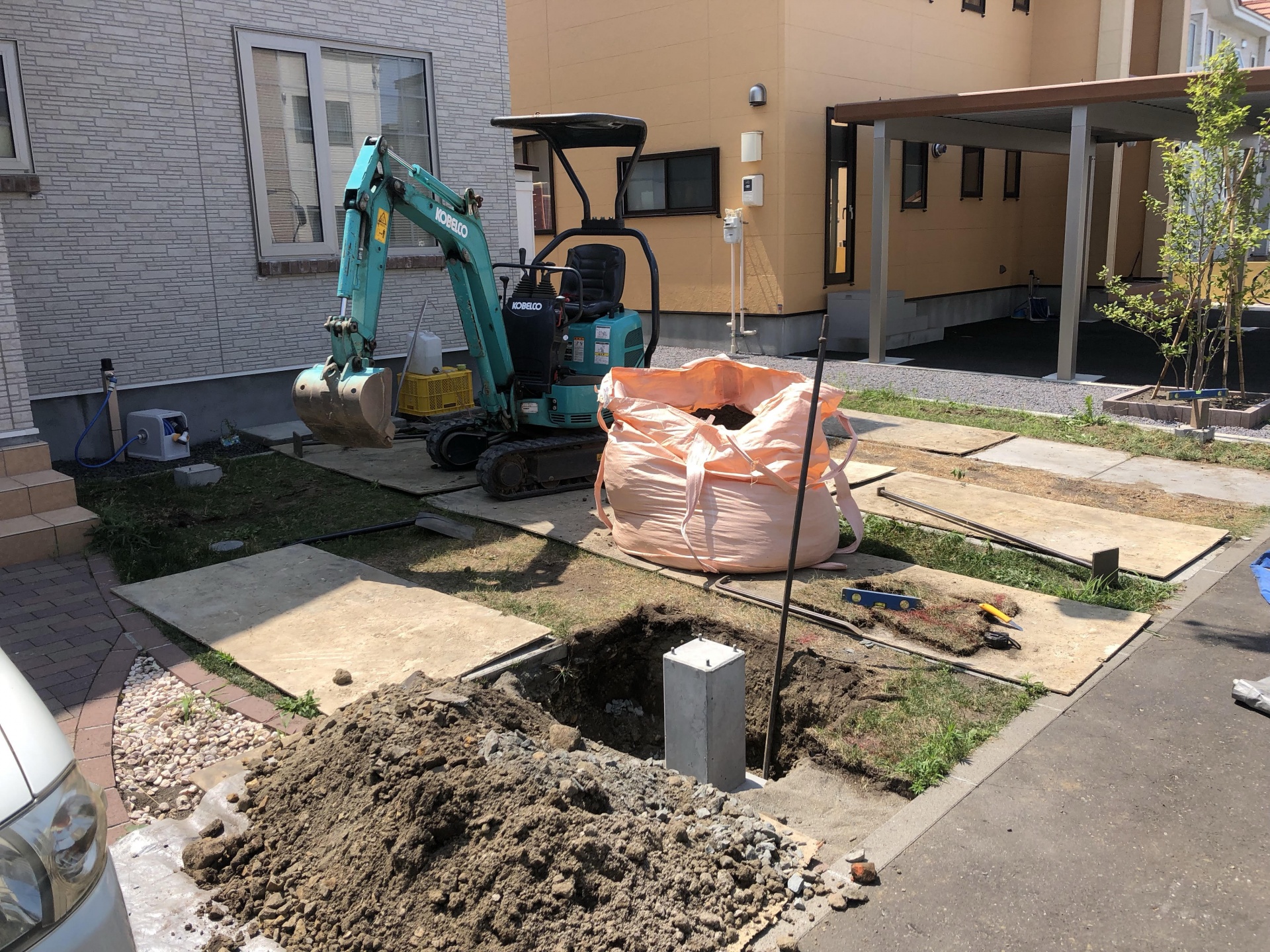 札幌市手稲区Y様中川製作所二台用カーポートジグイ工事