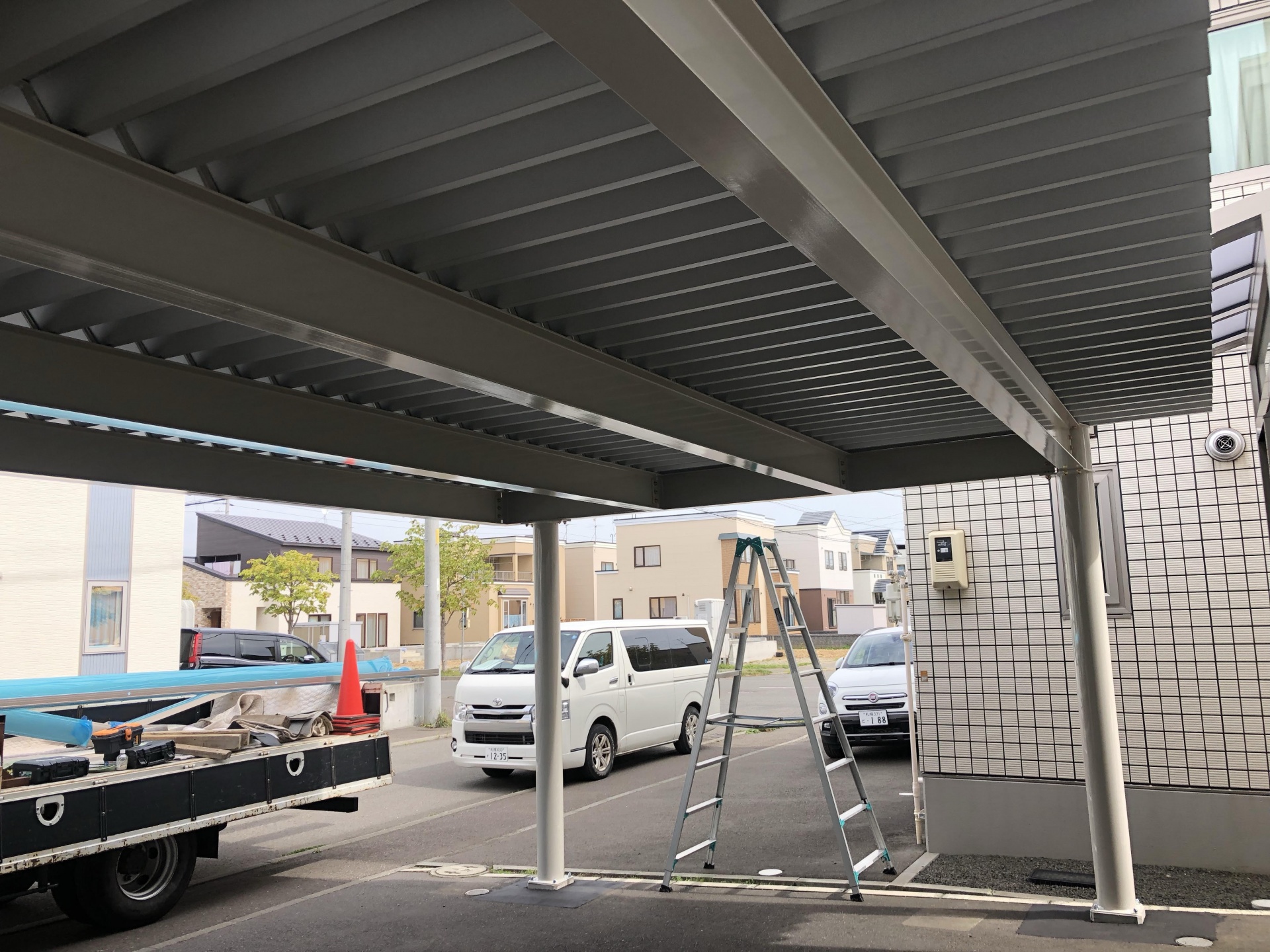 札幌市北区屯田S様邸 中川製作所鉄骨カーポート設置