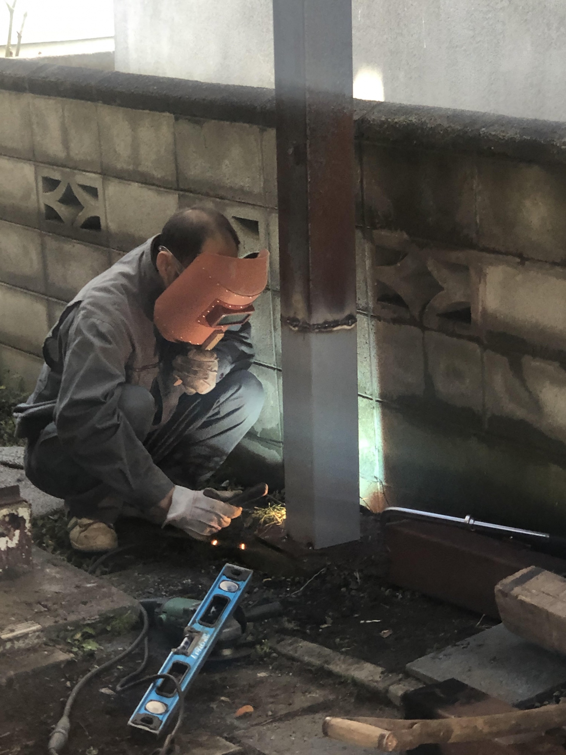 札幌市北区新琴似k様　鉄骨カーポート溶接補強修理　塗装工事