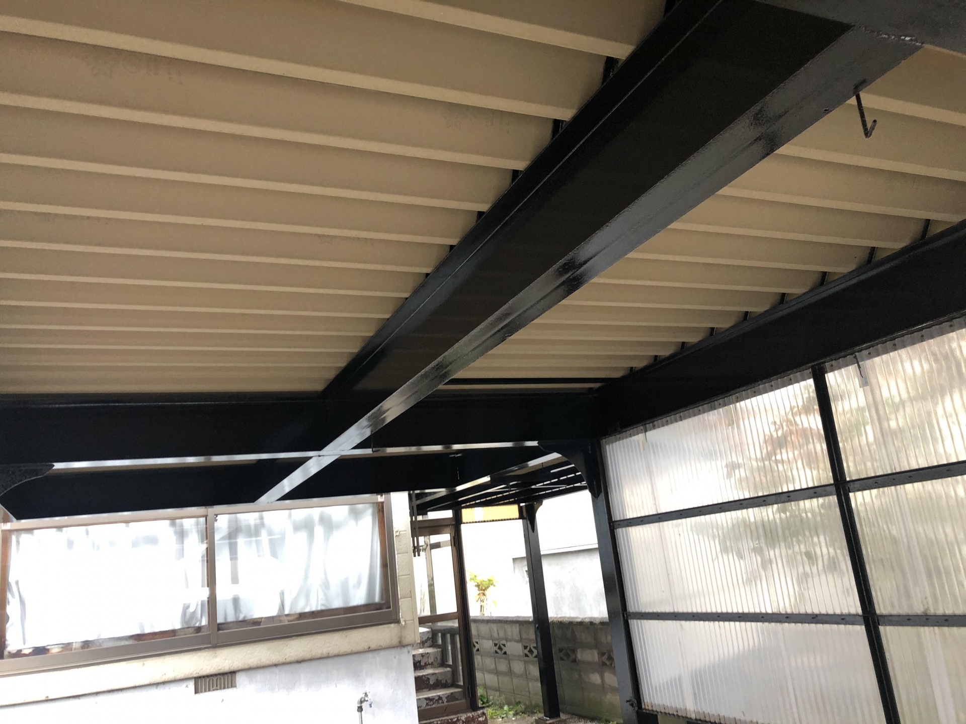 札幌市北区k様　鉄骨修理＋カーポートフレーム、屋根塗装