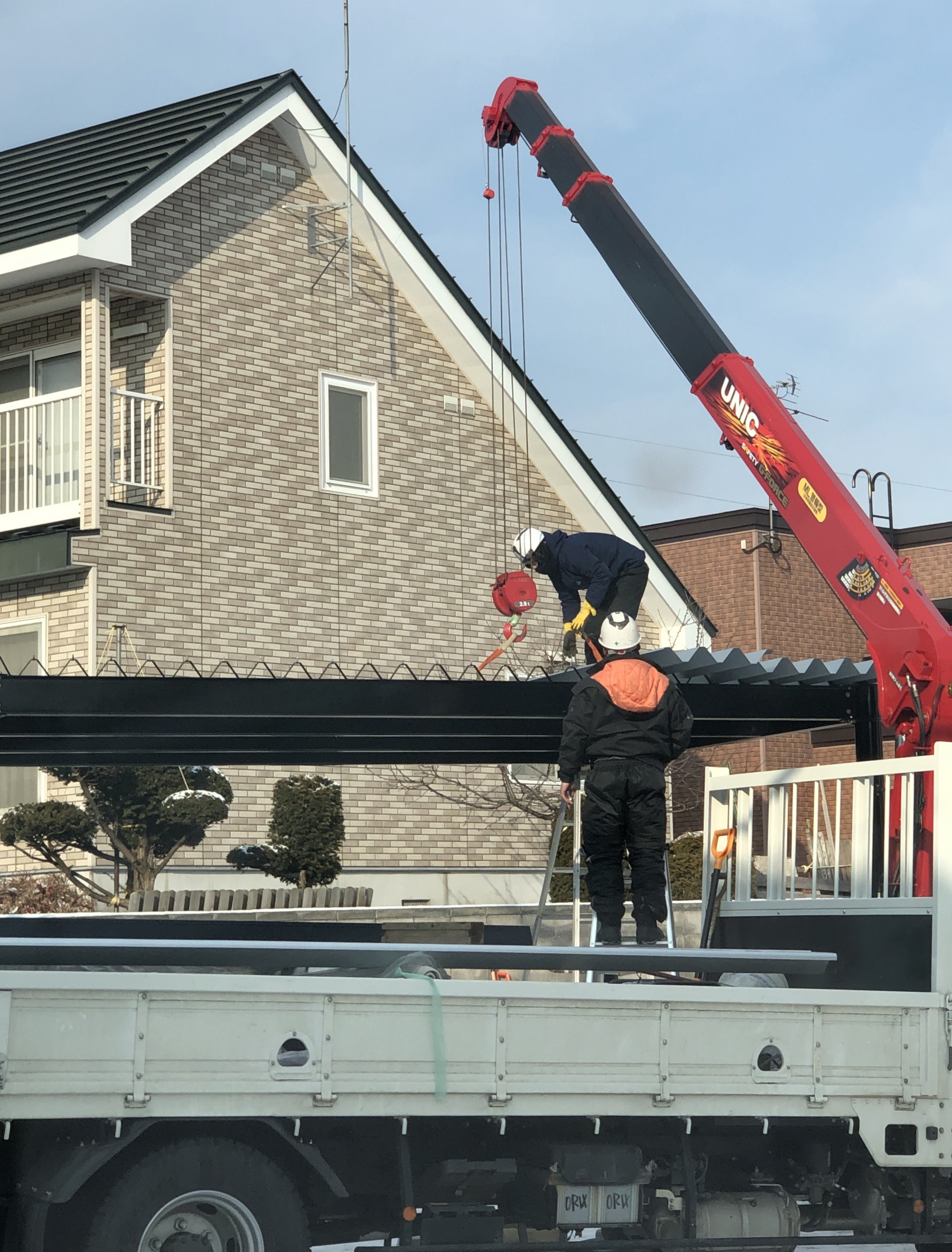 今年ラスト現場の中川製作所カーポート