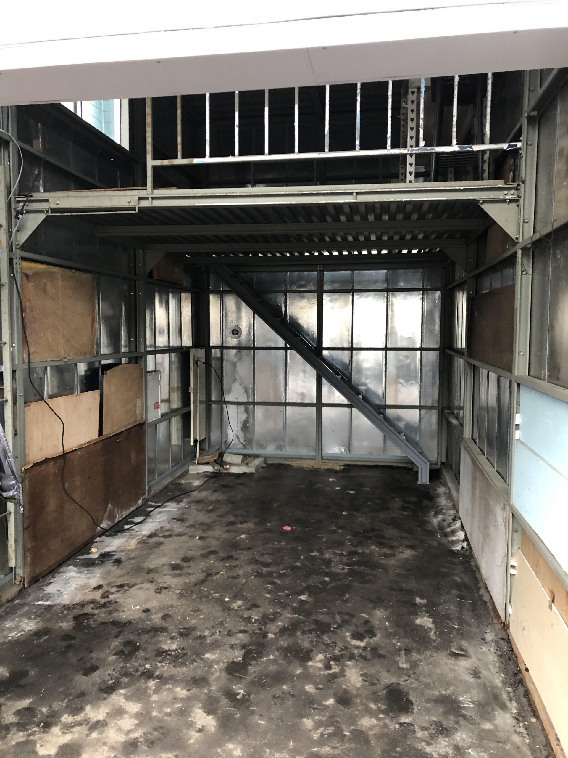 札幌市手稲区S様　ガレージリフォーム 車庫内部2F部分のかさ上げ工事