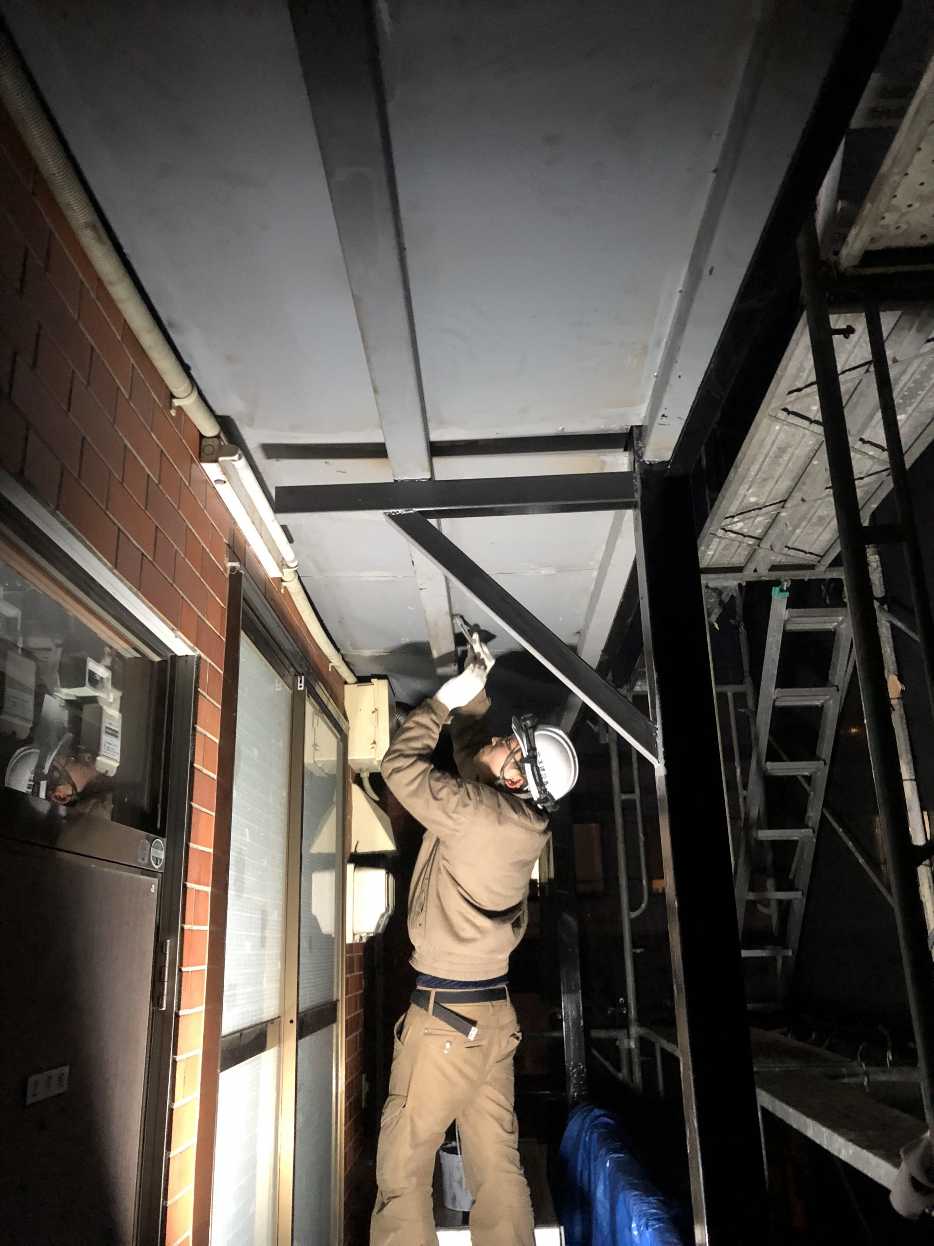 札幌市豊平区　S様 鉄骨外部階段　(踊り場下補強工事、柱腐れパッチ)