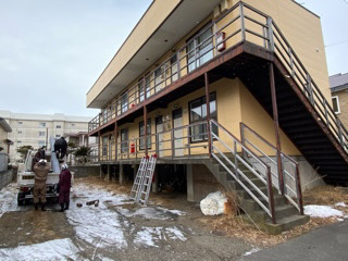 苫小牧市、某アパート　鉄骨補強工事