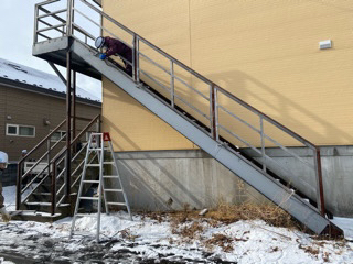 苫小牧市、某アパート　鉄骨補強工事