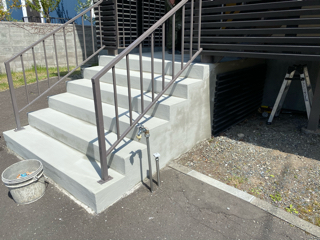 札幌市　階段補強工事、モルタル面の補修、防水補強工事