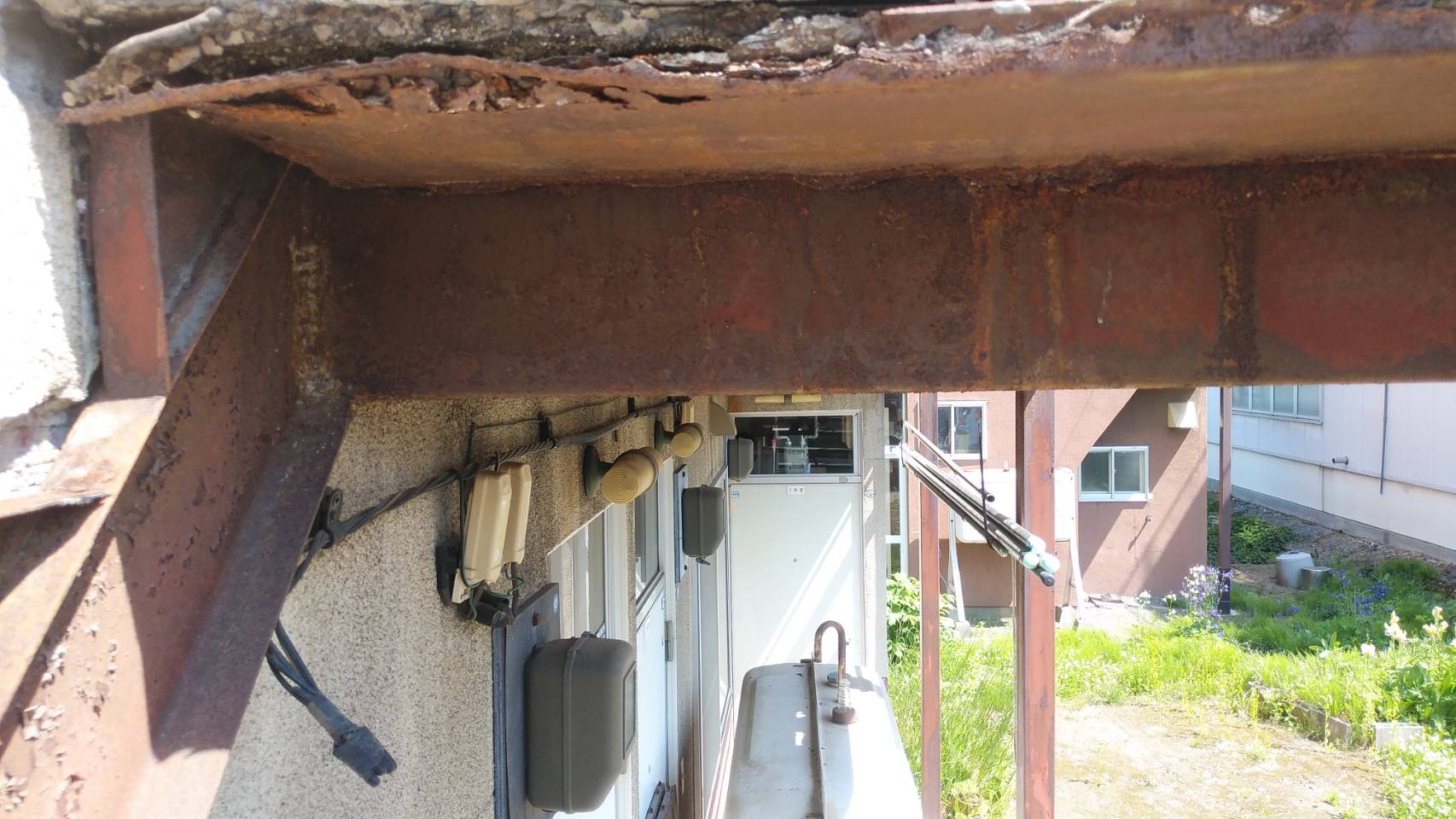 札幌市西区　鉄骨修理