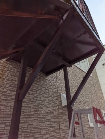 札幌市北区　アパートの鉄骨階段の補強工事