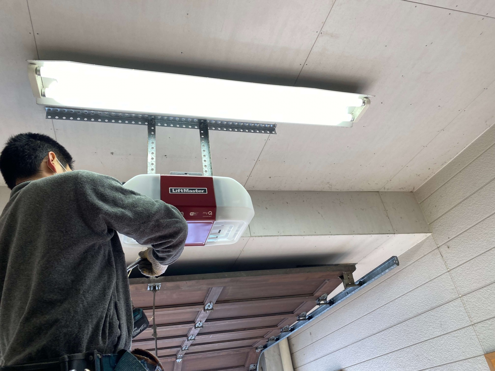 札幌市北区　シャッター工事