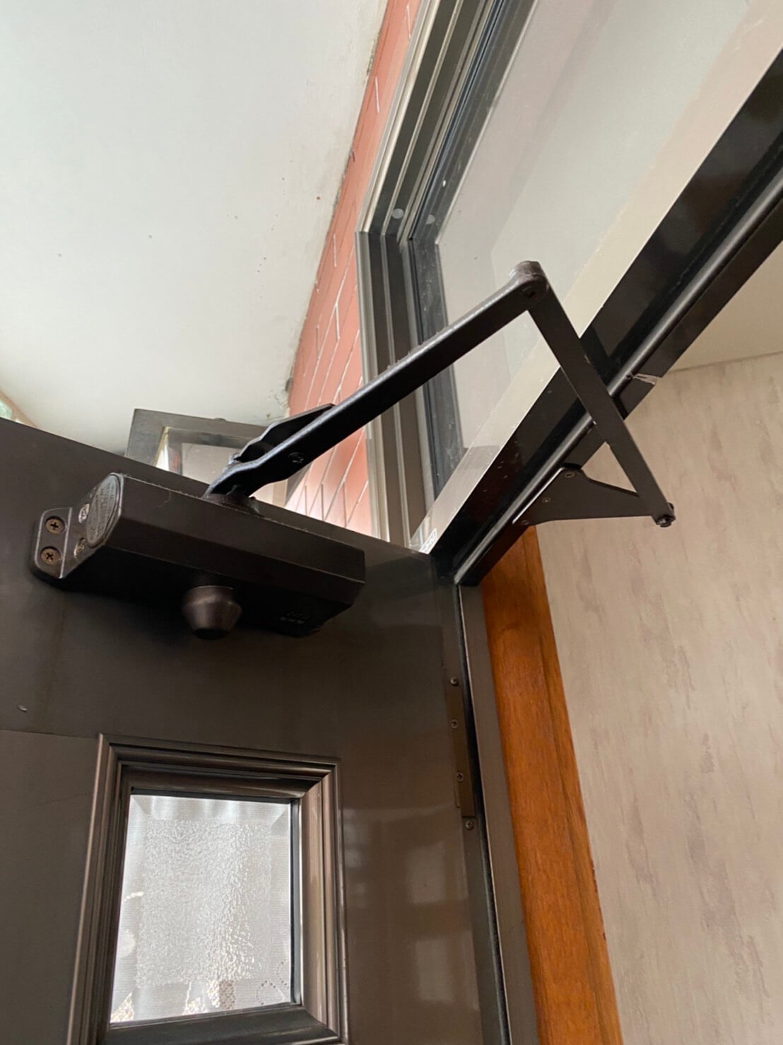 札幌市東区　s様　ドアリフォーム工事