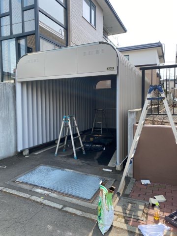 札幌市厚別区　ガレージ交換工事