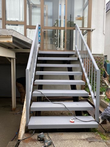 札幌市西区　鉄骨修理