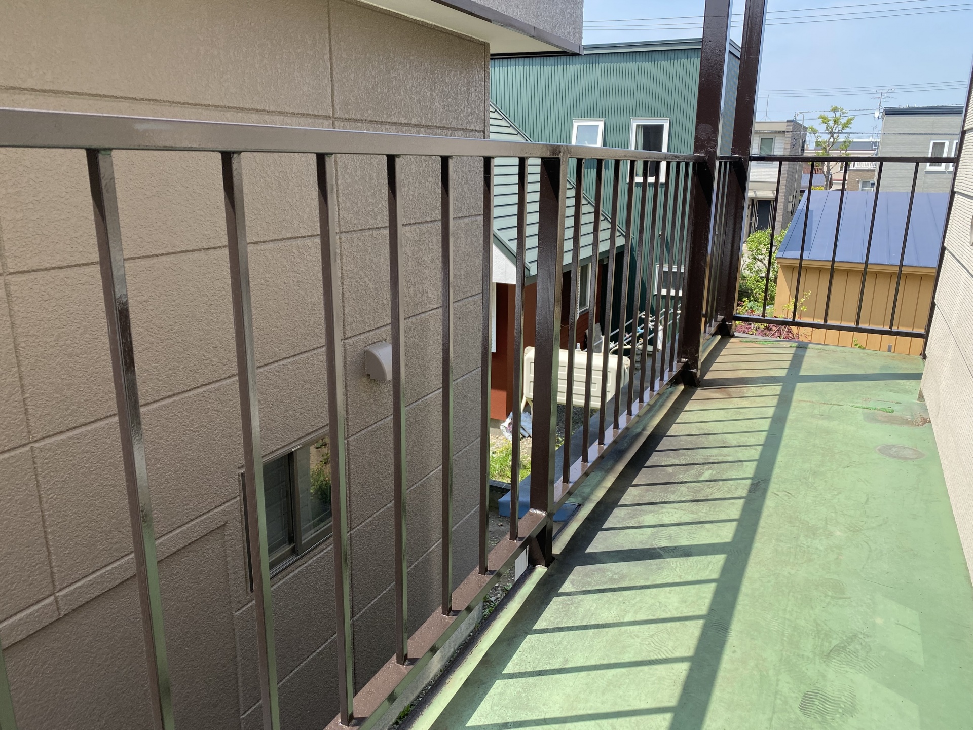 札幌市厚別区　鉄骨工事　 アパート手摺り交換、踊り場裏補強、柱