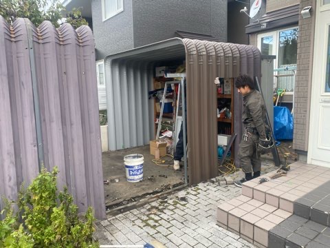 札幌市北区　火災保険工事(ガレージ塗装工事)