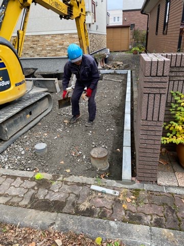 札幌市北区　 ガレージ工事＋アスファルト