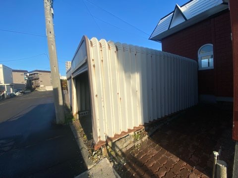 札幌市清田区　火災保険工事　ガレージ工事