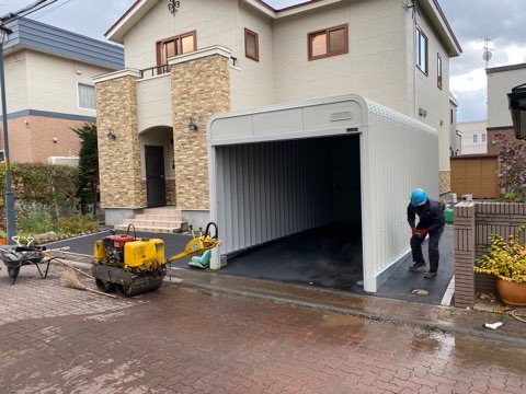 札幌市北区　 ガレージ工事＋アスファルト