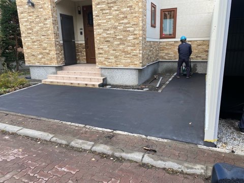 札幌市北区　 ガレージ工事＋アスファルト