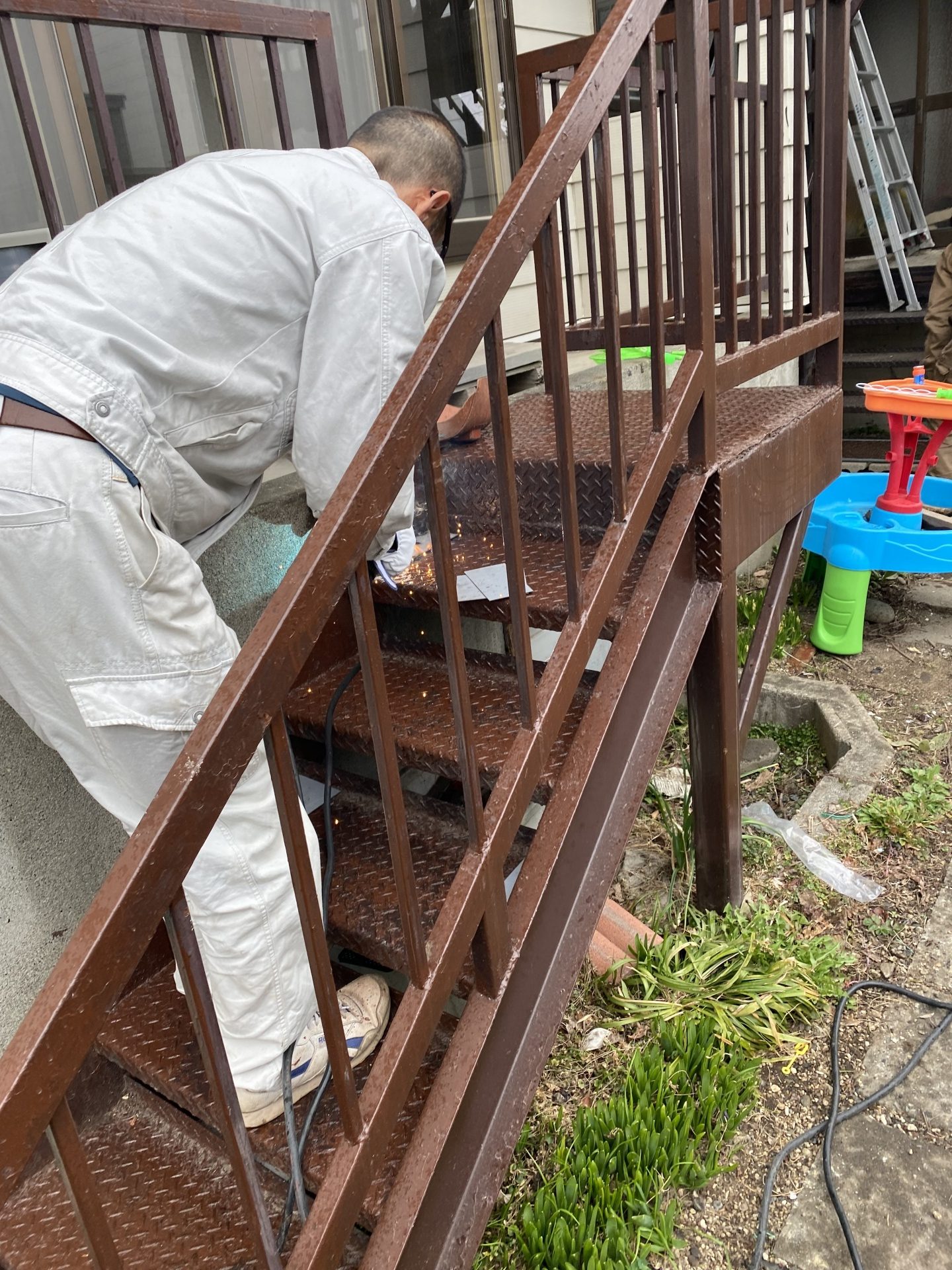 札幌市南区川沿　鉄骨階段工事