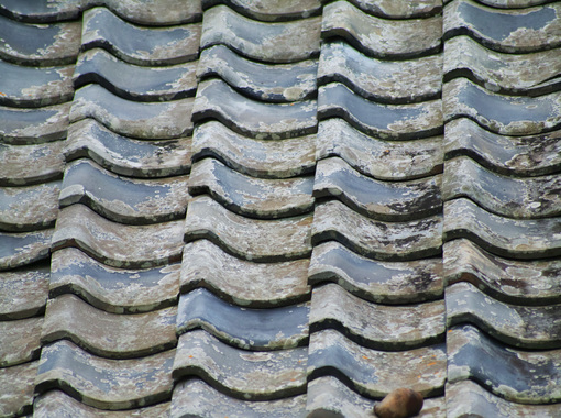 屋根工事に費用を投じるメリットとは