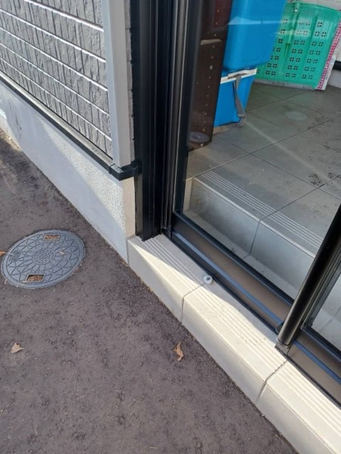 札幌市東区　玄関フード工事