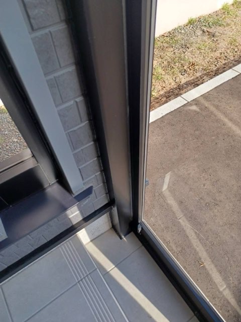 札幌市東区　玄関フード工事