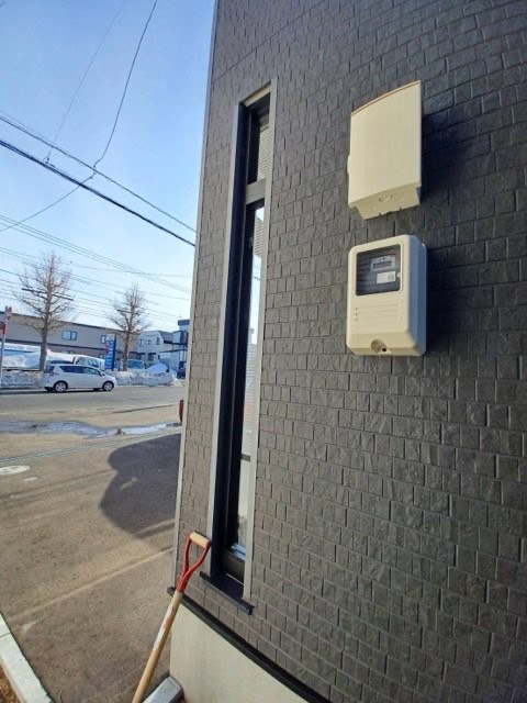 札幌市東区　玄関フード工事